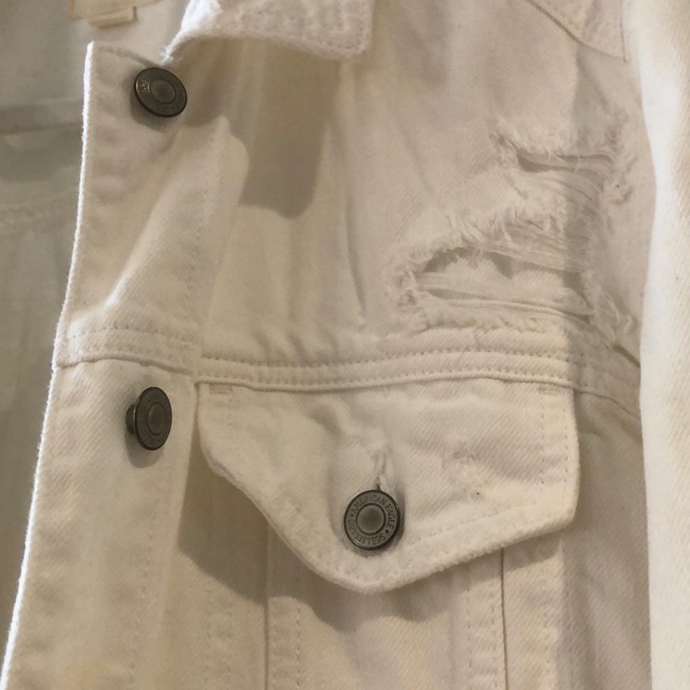 Jean jacket - Picture 2 of 6